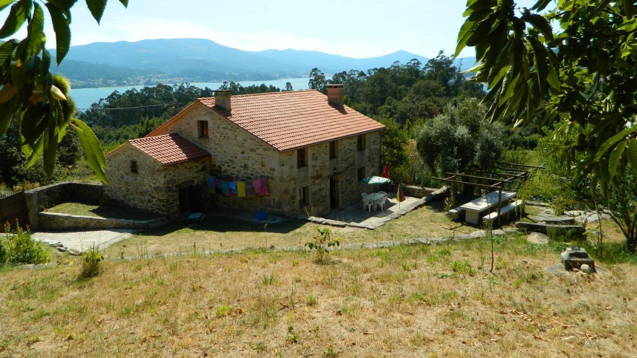 Casa Crina Casa Restaurada Con Finca Grande Villa Outes Exterior photo